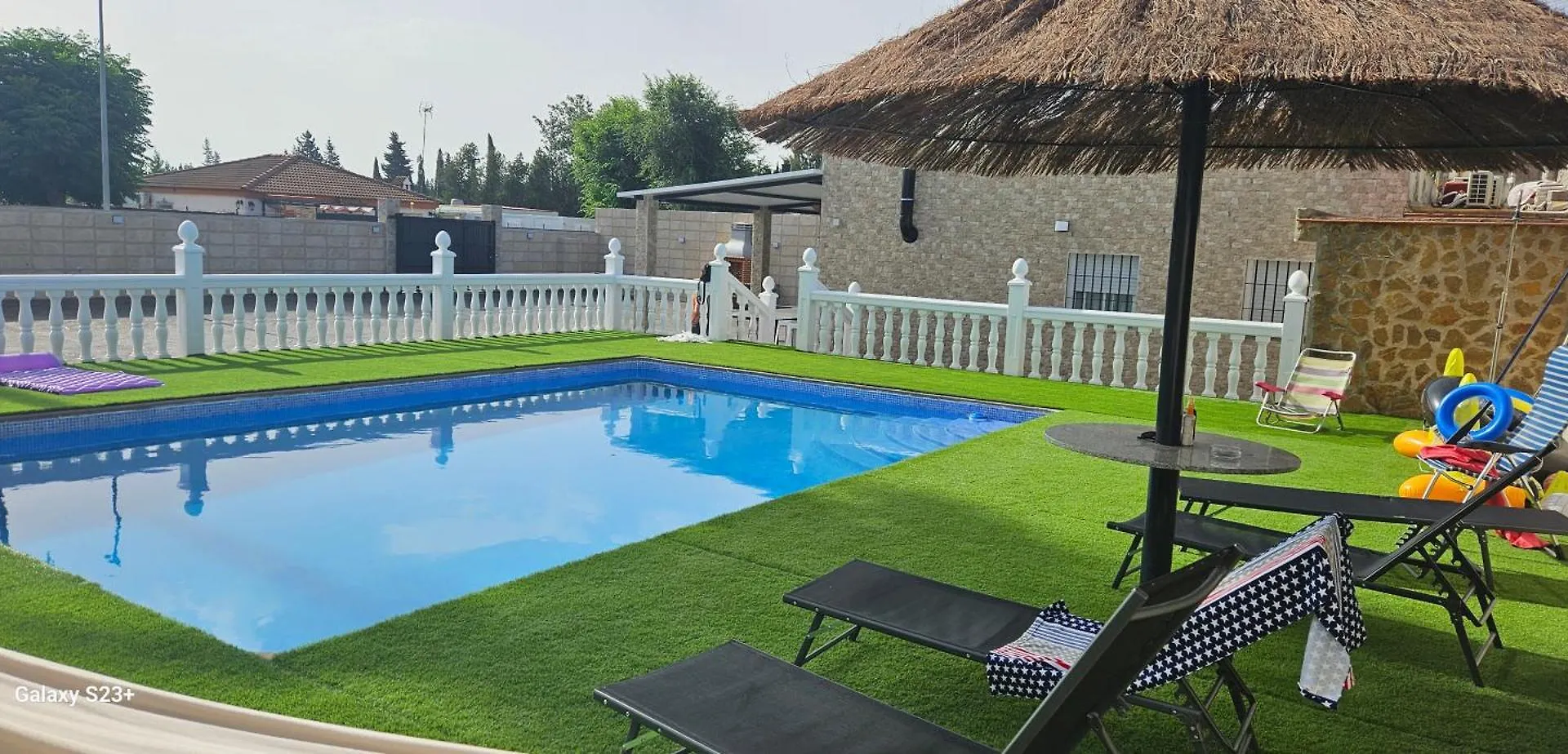 Chalet El Campillo contacts